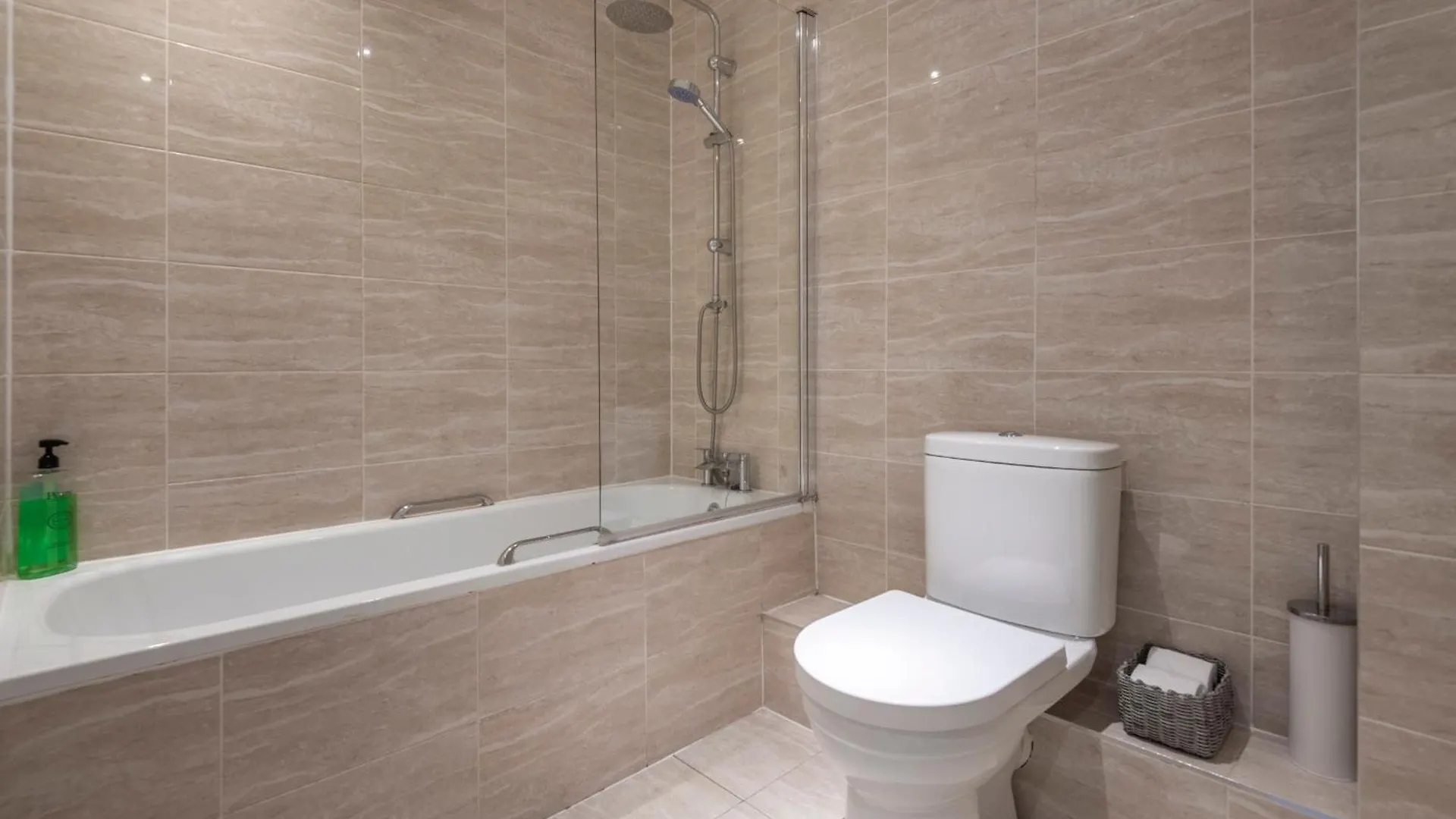 2 Bed Town House With Garden In Hackney, London Apartment United Kingdom
