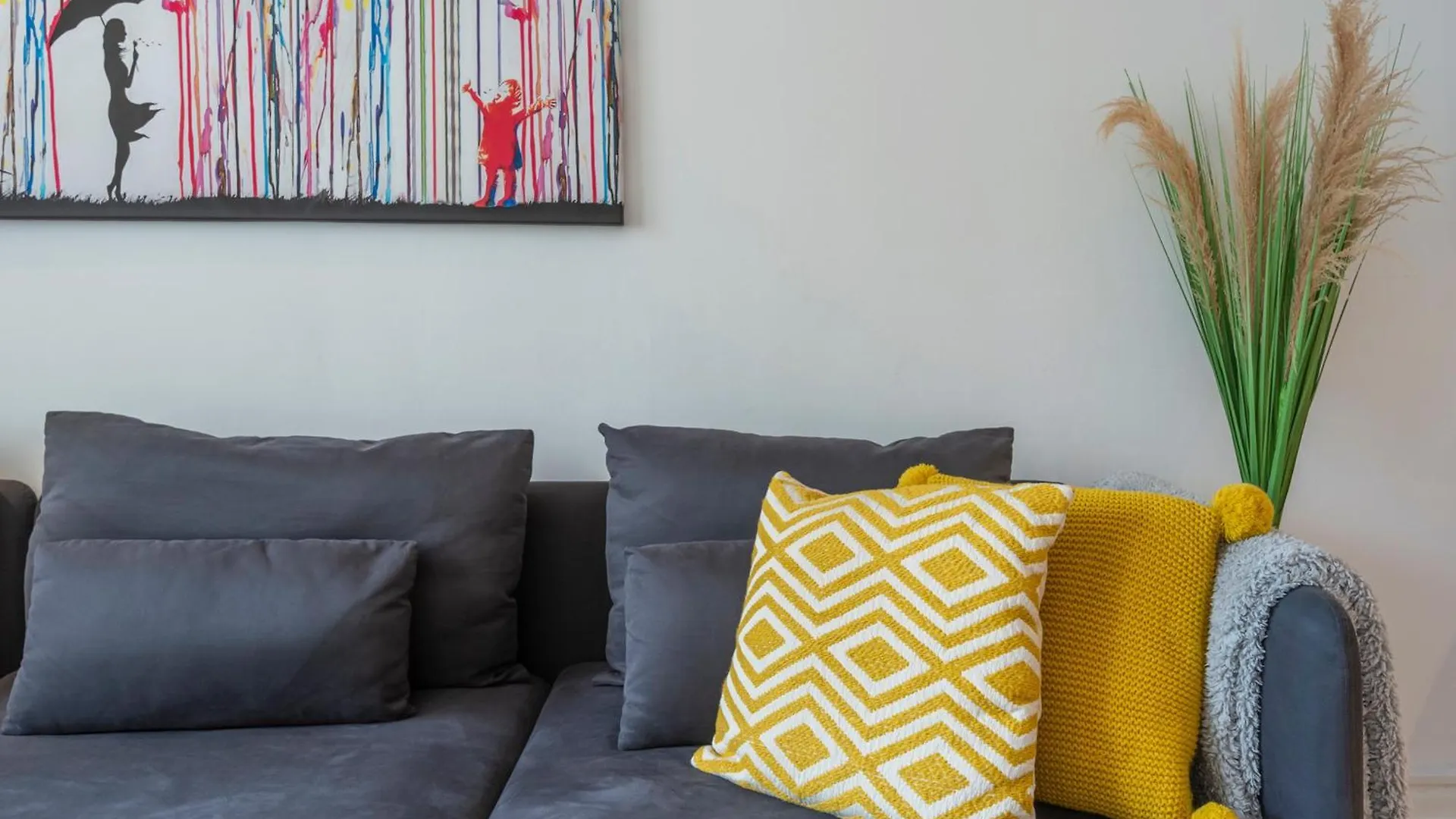 2 Bed Town House With Garden In Hackney, London Apartment 0*,  United Kingdom