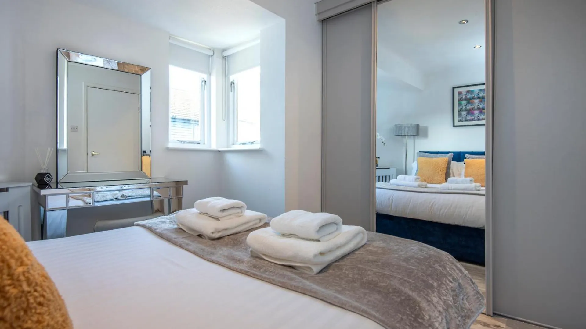 2 Bed Town House With Garden In Hackney, London Apartment 0*,