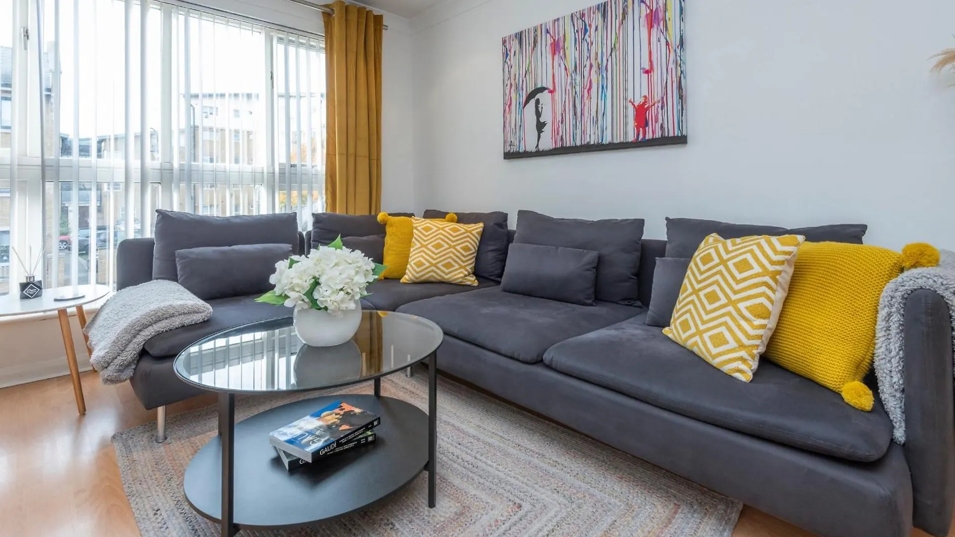 2 Bed Town House With Garden In Hackney, London Apartment United Kingdom