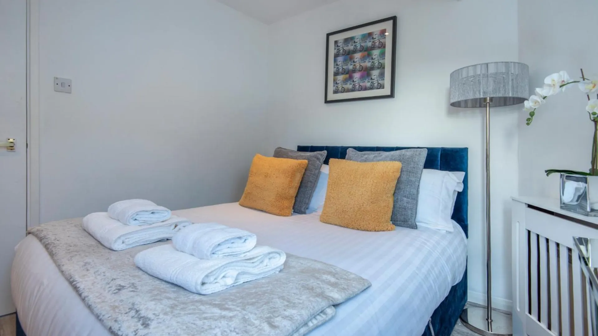 2 Bed Town House With Garden In Hackney, London Apartment 0*,