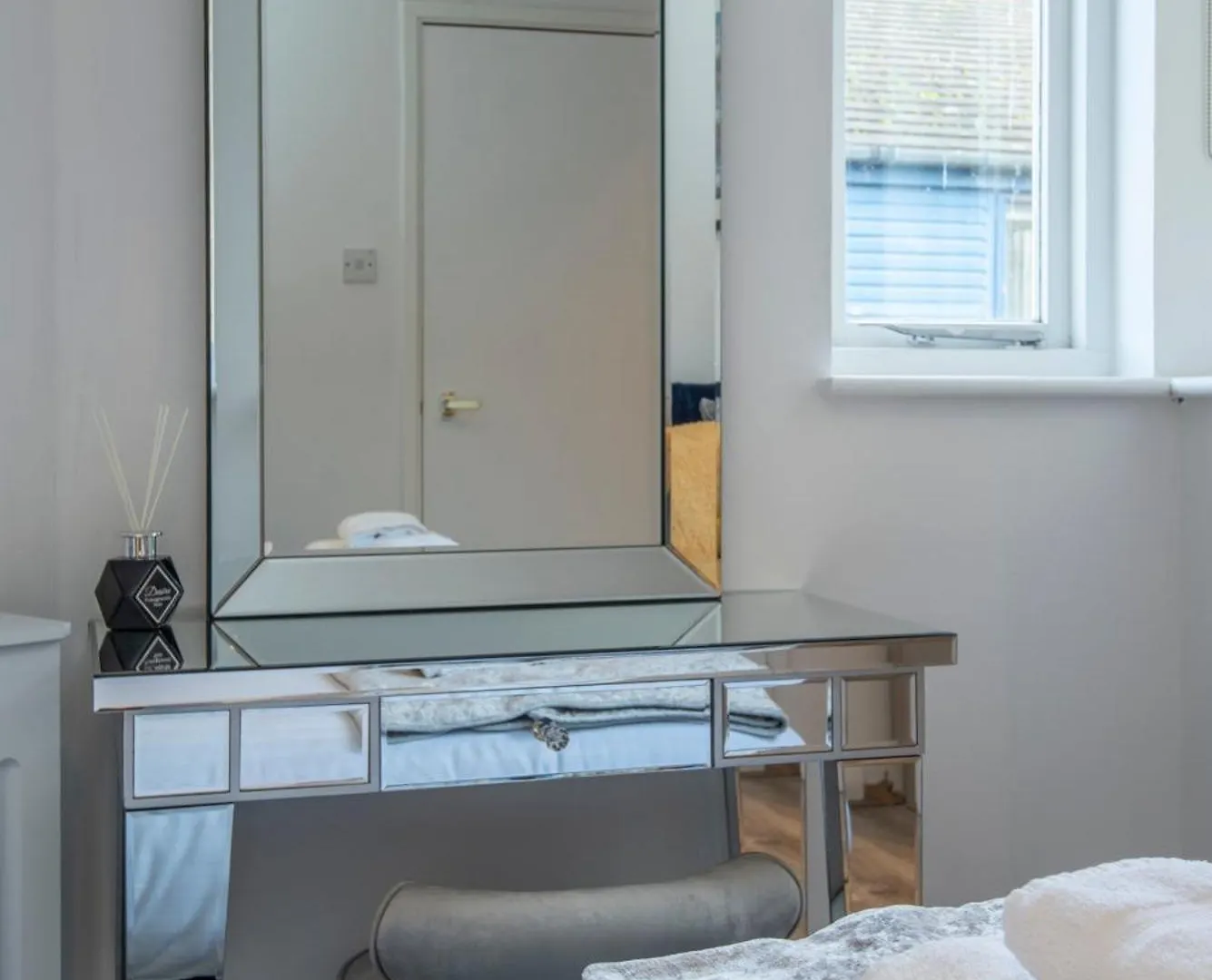 2 Bed Town House With Garden In Hackney, London Apartment
