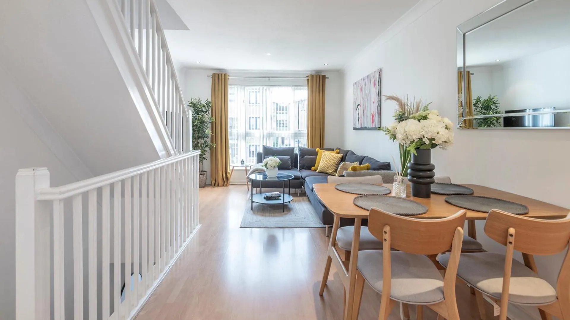 2 Bed Town House With Garden In Hackney, London Apartment United Kingdom
