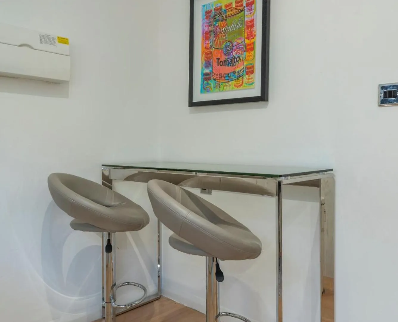 2 Bed Town House With Garden In Hackney, London Apartment